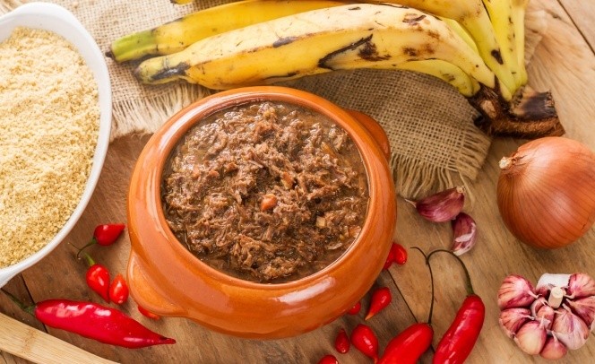 wiki-porto-guara-gastronomia-paranagua-barreado.jpg